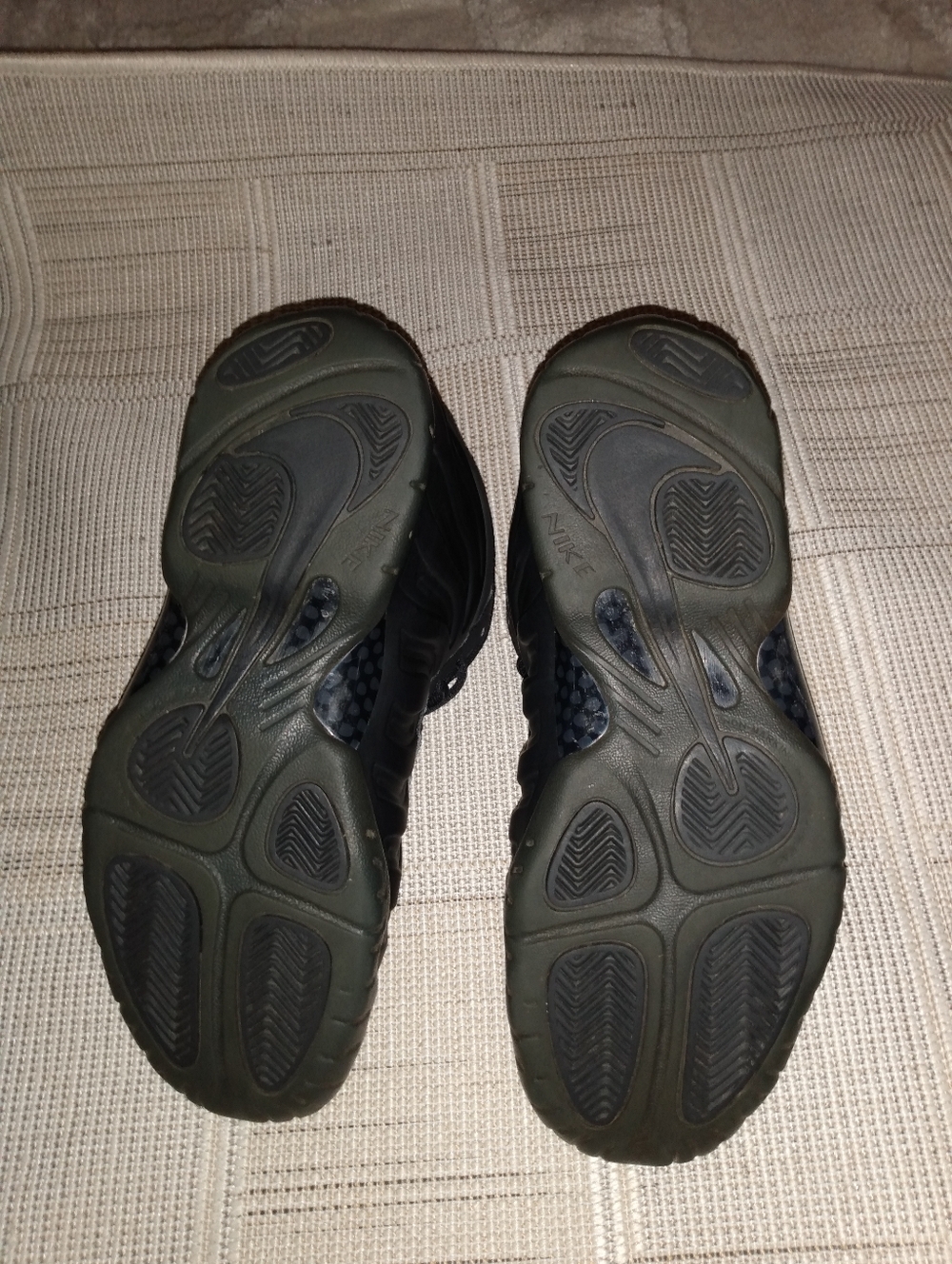 $125 Obo Size 7y All-Black Foamposite  Sneakers - Picture 3 of 4